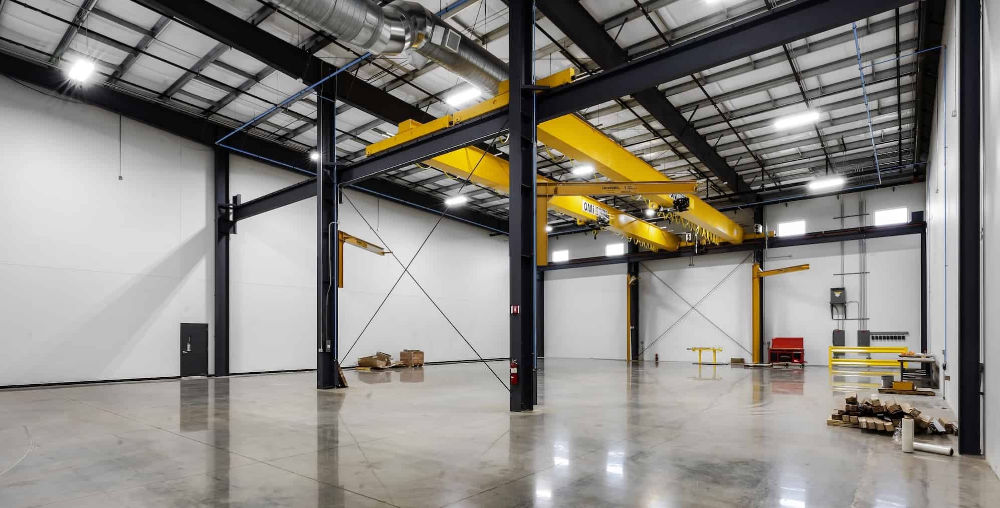 AIV - Interior Warehouse empty